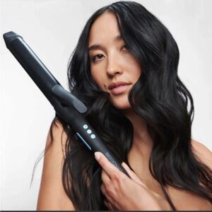 Excellent Condition Bio Ionic 1.5 inch Curling Iron